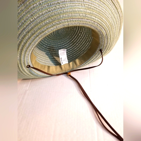 Stylish Straw Beach Sun Hat M L With Adjustable Chin Strap - Picture 6 of 7